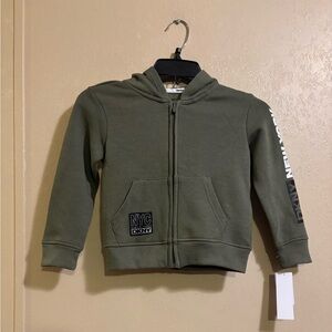 NWT DKNY boys NYC Zip Up Hooded jacket sz 5